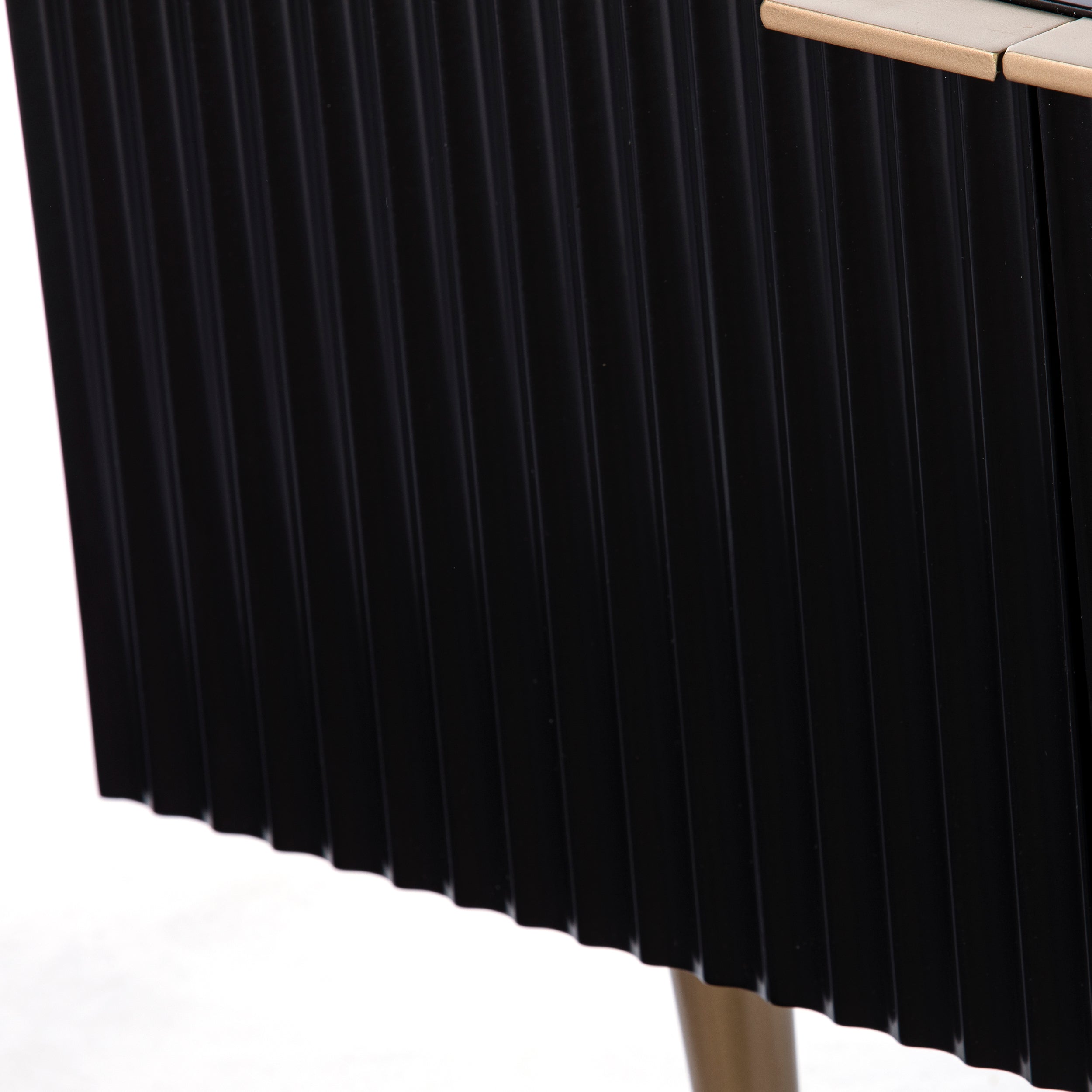 Low-profile media cabinet Image 8